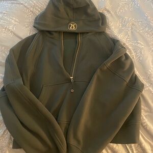 lululemon athletica green scuba